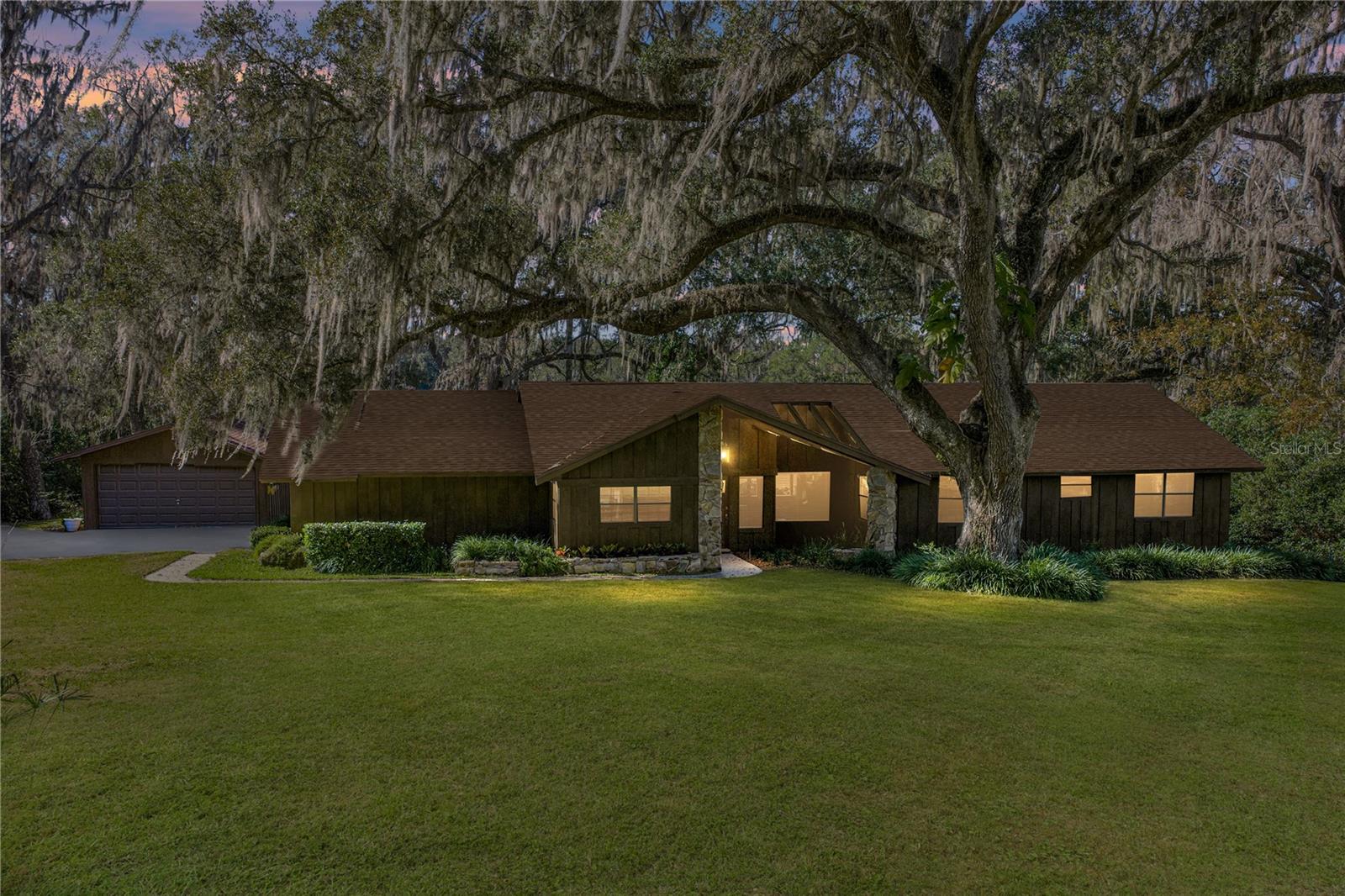 Photo of 11045 FORT KING ROAD DADE CITY FL 33525