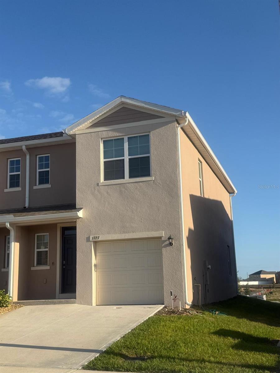 Photo of 1727 WOODEN STREET DAVENPORT FL 33837