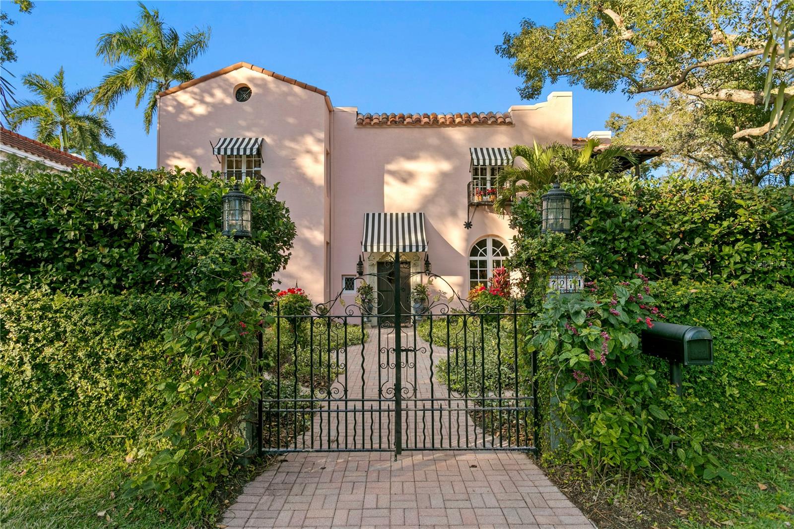 Photo of 7211 3RD AVENUE ST PETERSBURG FL 33707