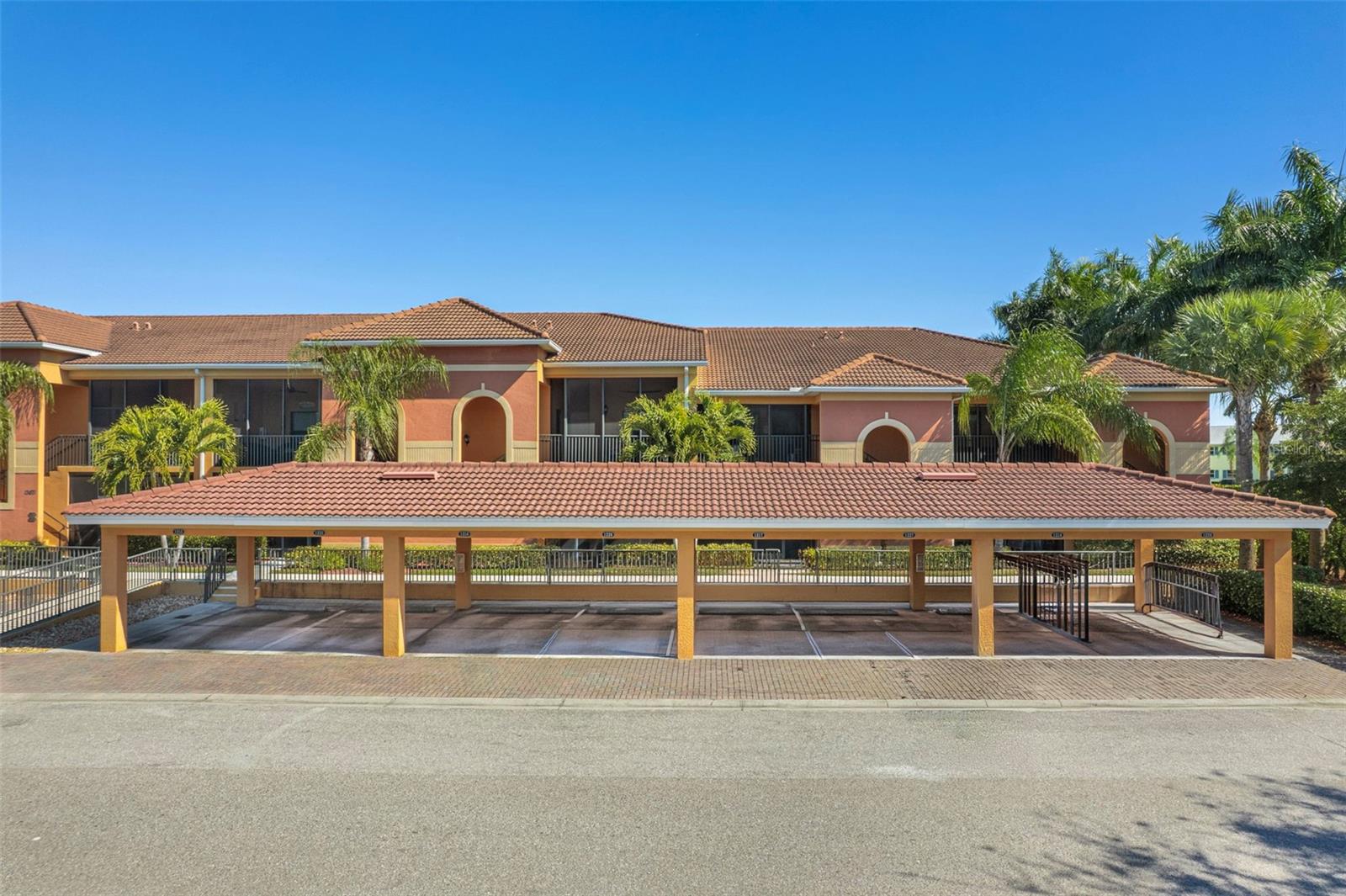 Photo of 13671 JULIAS WAY #1225 FORT MYERS FL 33919