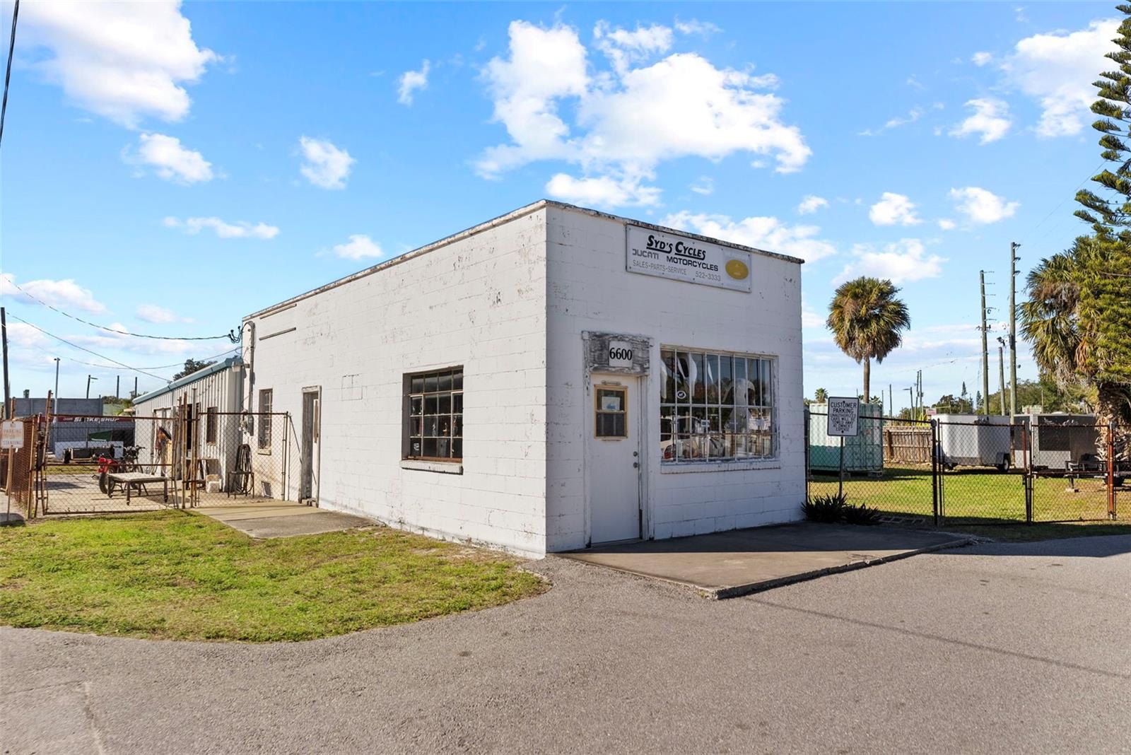 Photo of 6600 HAINES ROAD ST PETERSBURG FL 33702