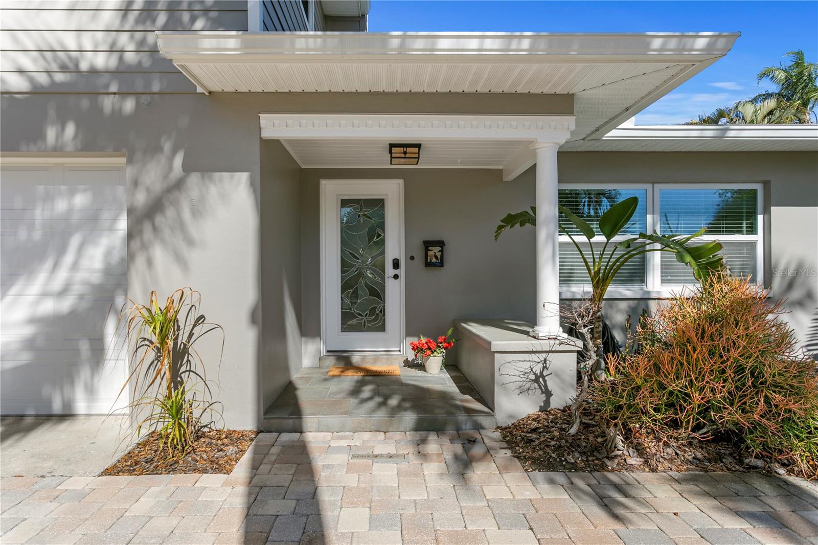 Photo of 6604 BLUE HERON DRIVE ST PETERSBURG FL 33707