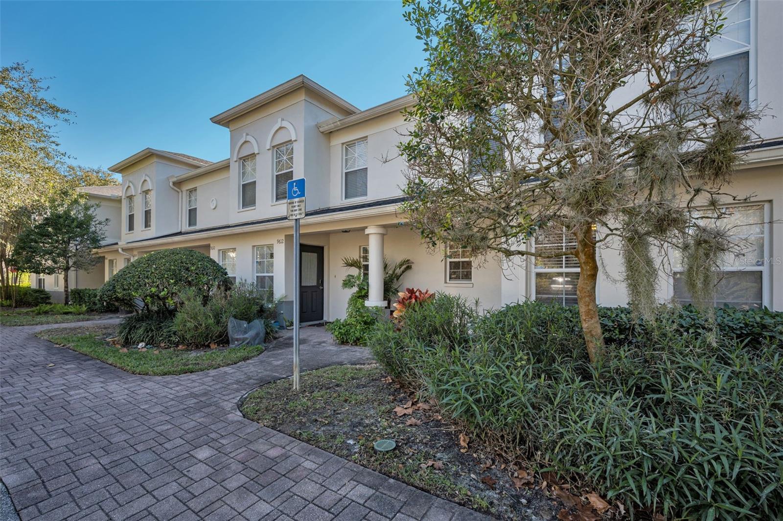 Photo of 9614 CHARLESBERG DRIVE TAMPA FL 33635
