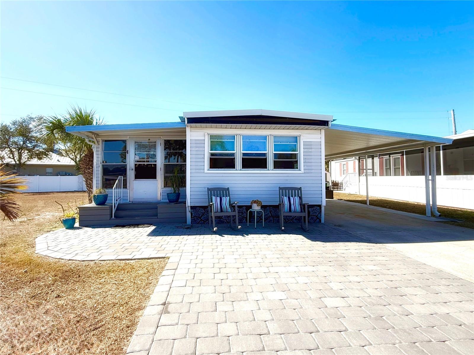 Photo of 308 S PORT ROYAL LANE APOLLO BEACH FL 33572