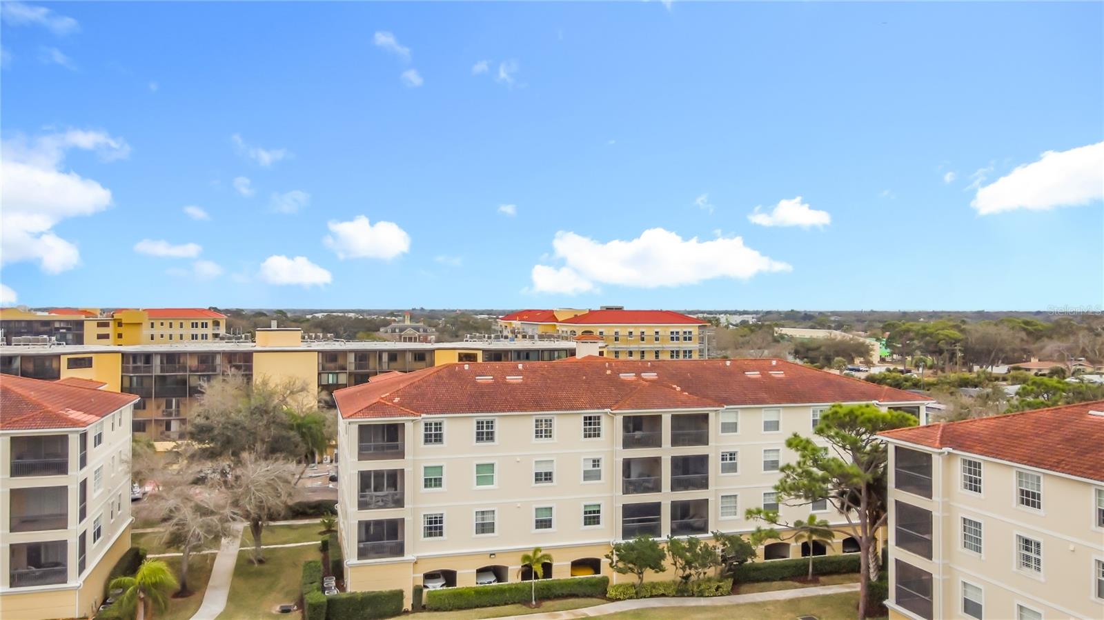 Photo of 960 COOPER STREET #203 VENICE FL 34285