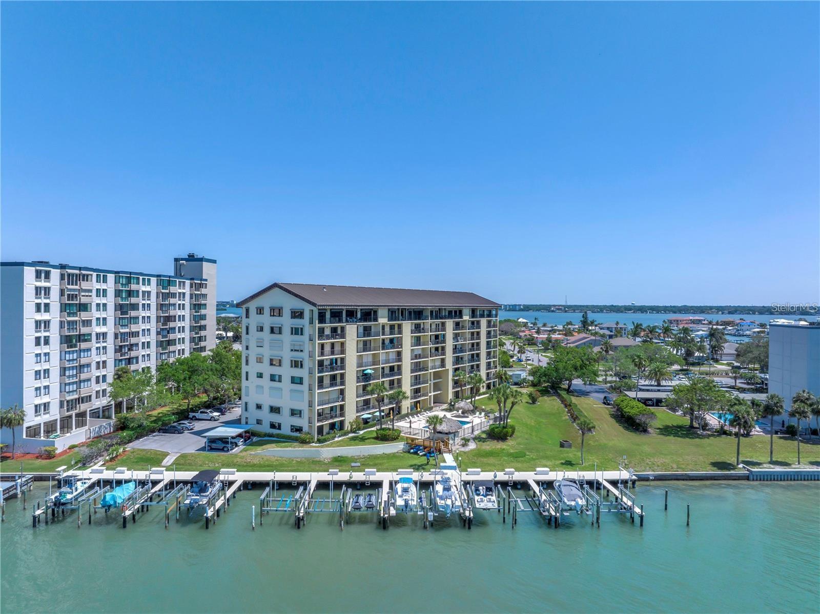 Photo of 650 ISLAND WAY #204 CLEARWATER BEACH FL 33767
