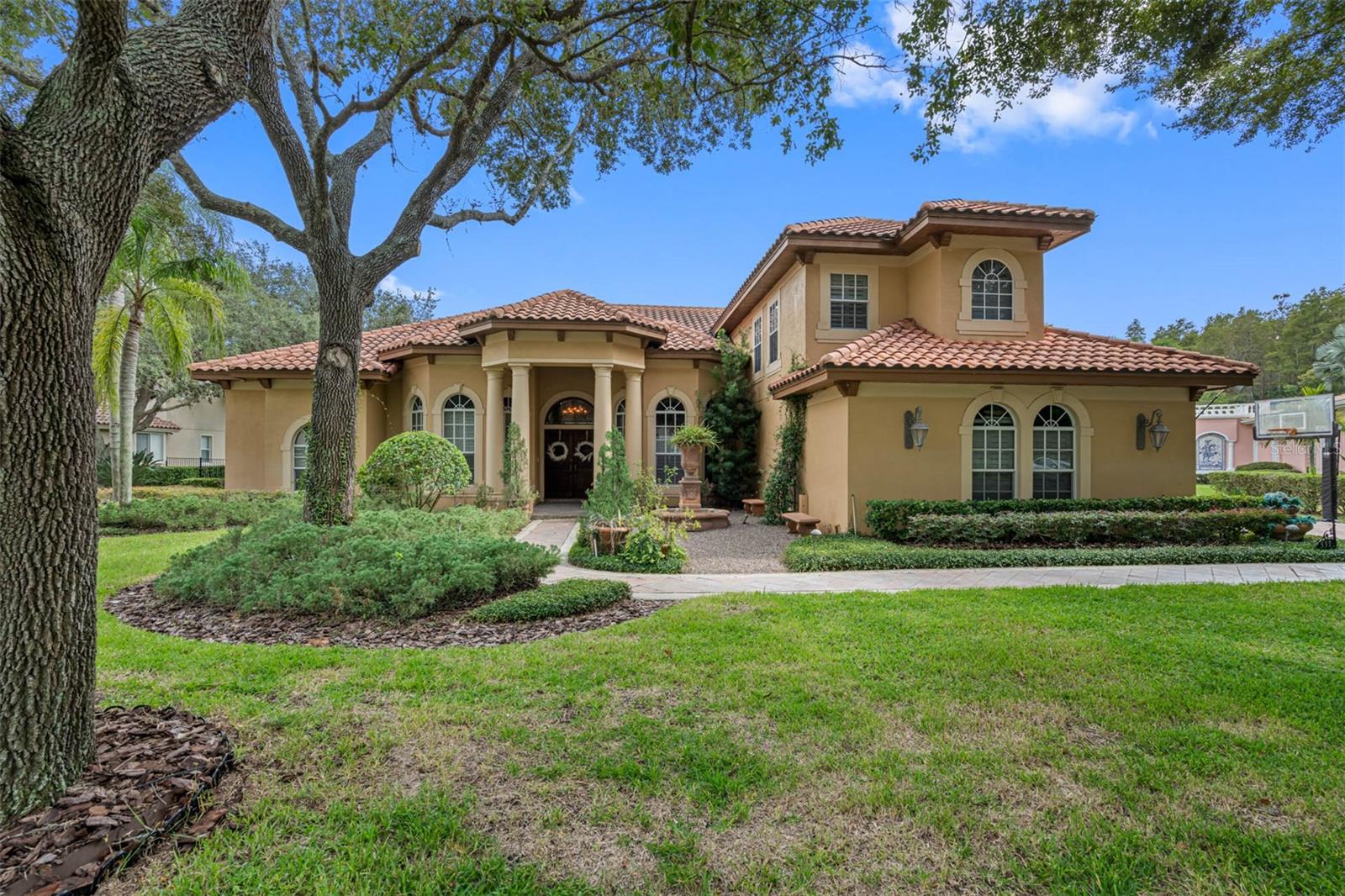 Photo of 531 ISLEWORTH CLOSE TARPON SPRINGS FL 34688