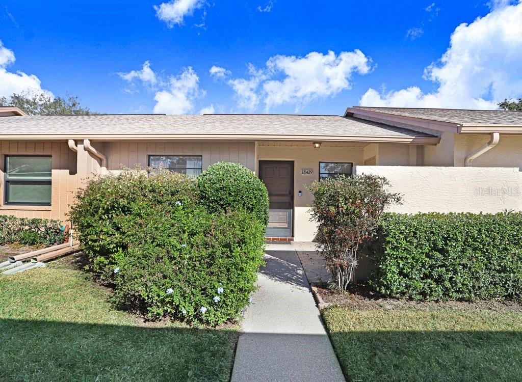 Photo of 38429 COTTONWOOD PLACE ZEPHYRHILLS FL 33542