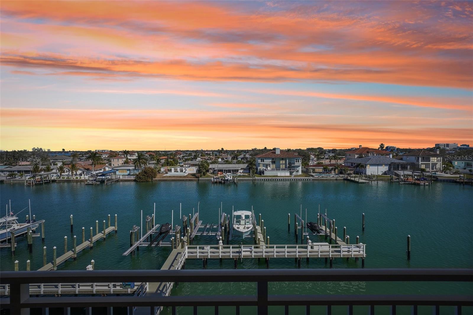 Photo of 125 ISLAND WAY #404 CLEARWATER BEACH FL 33767
