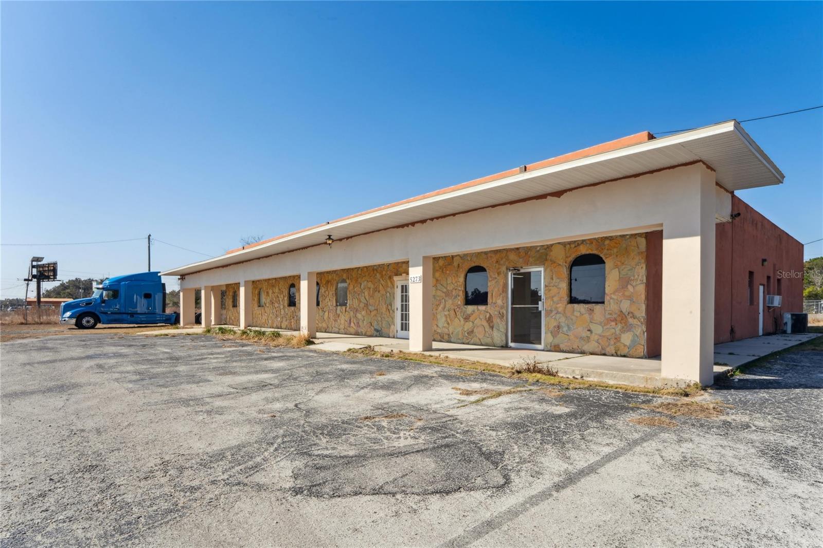 Photo of 5273 TREIMAN BOULEVARD DADE CITY FL 33523