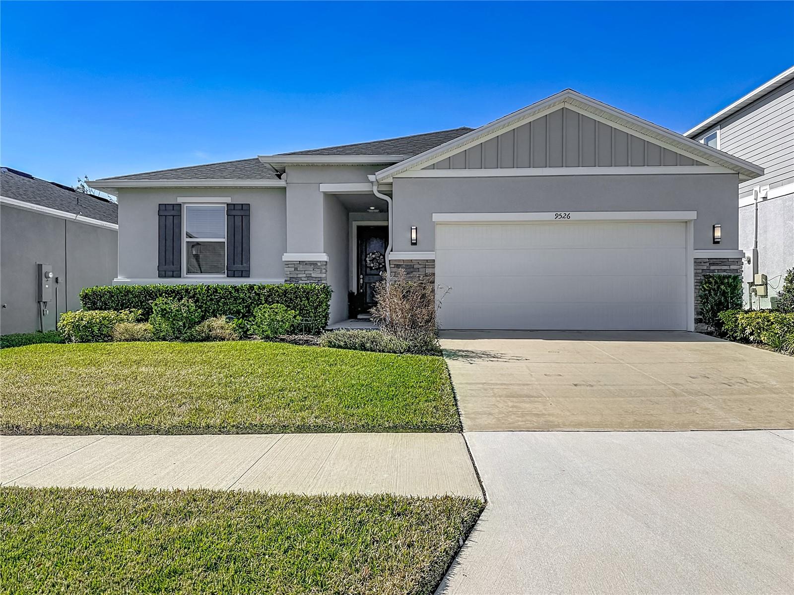 Photo of 9526 CLARKWILD PLACE SEFFNER FL 33584