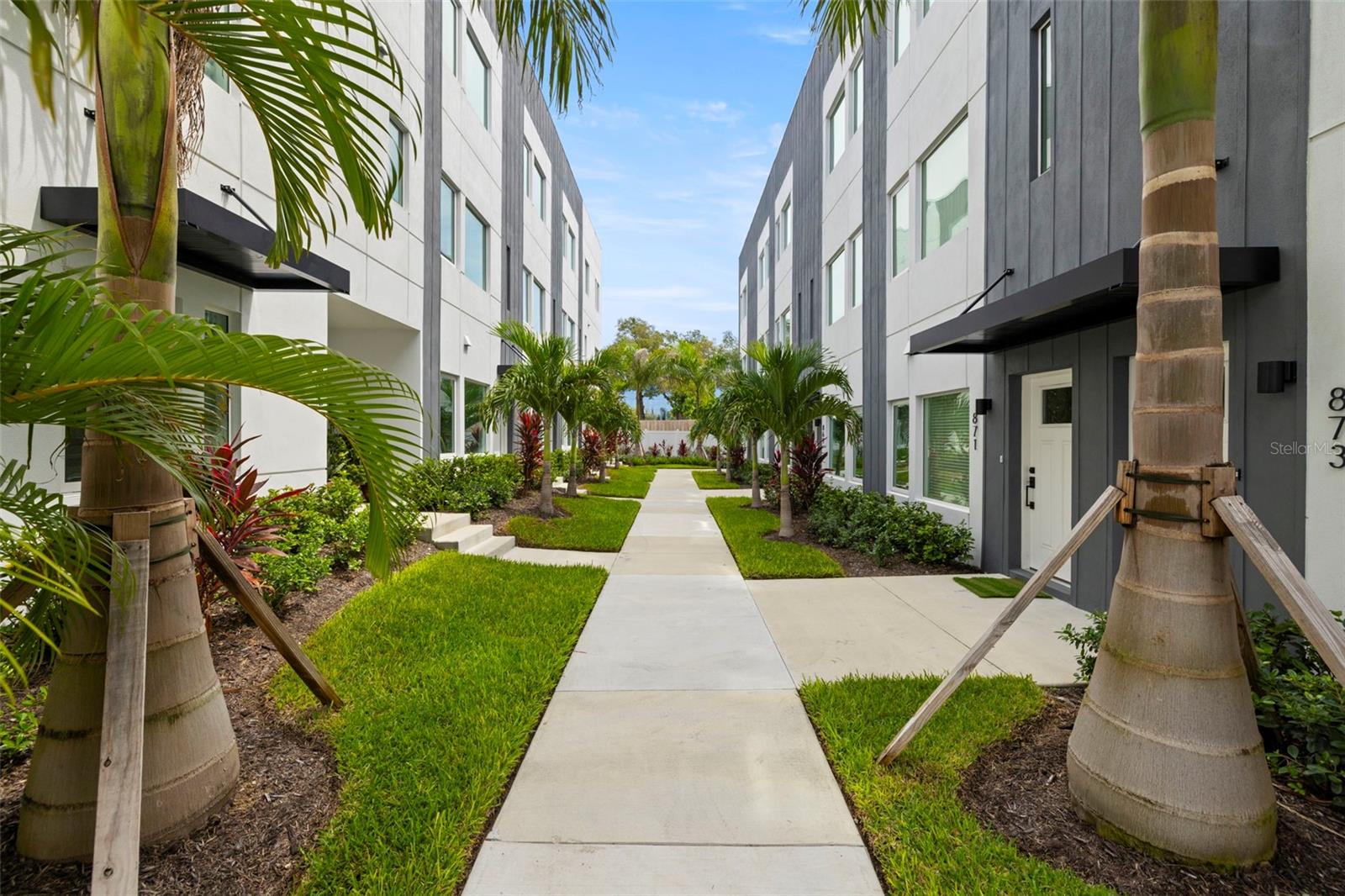 Photo of 865 S 6 AVENUE #17 ST PETERSBURG FL 33701