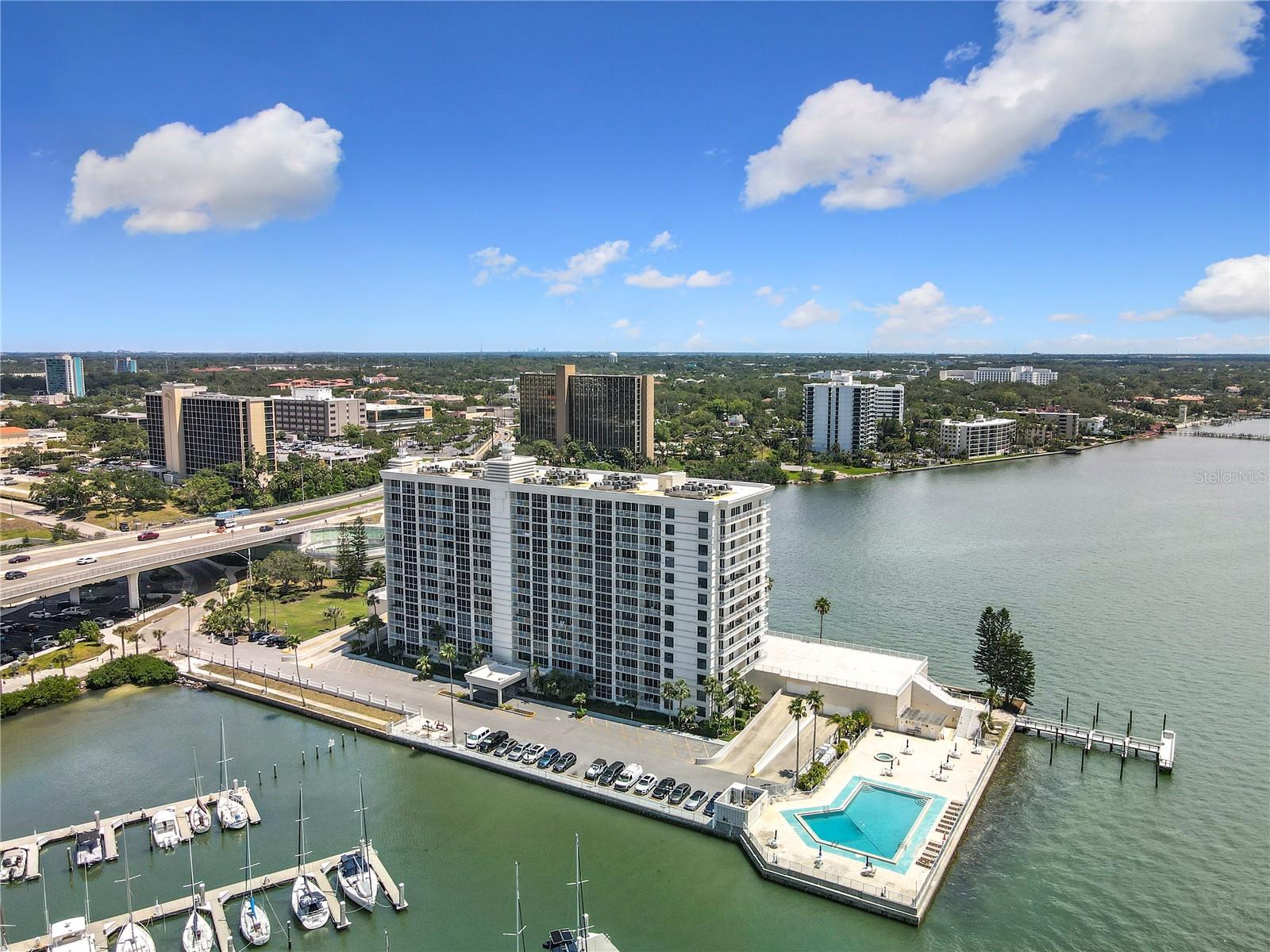 Photo of 100 PIERCE STREET #910 CLEARWATER FL 33756
