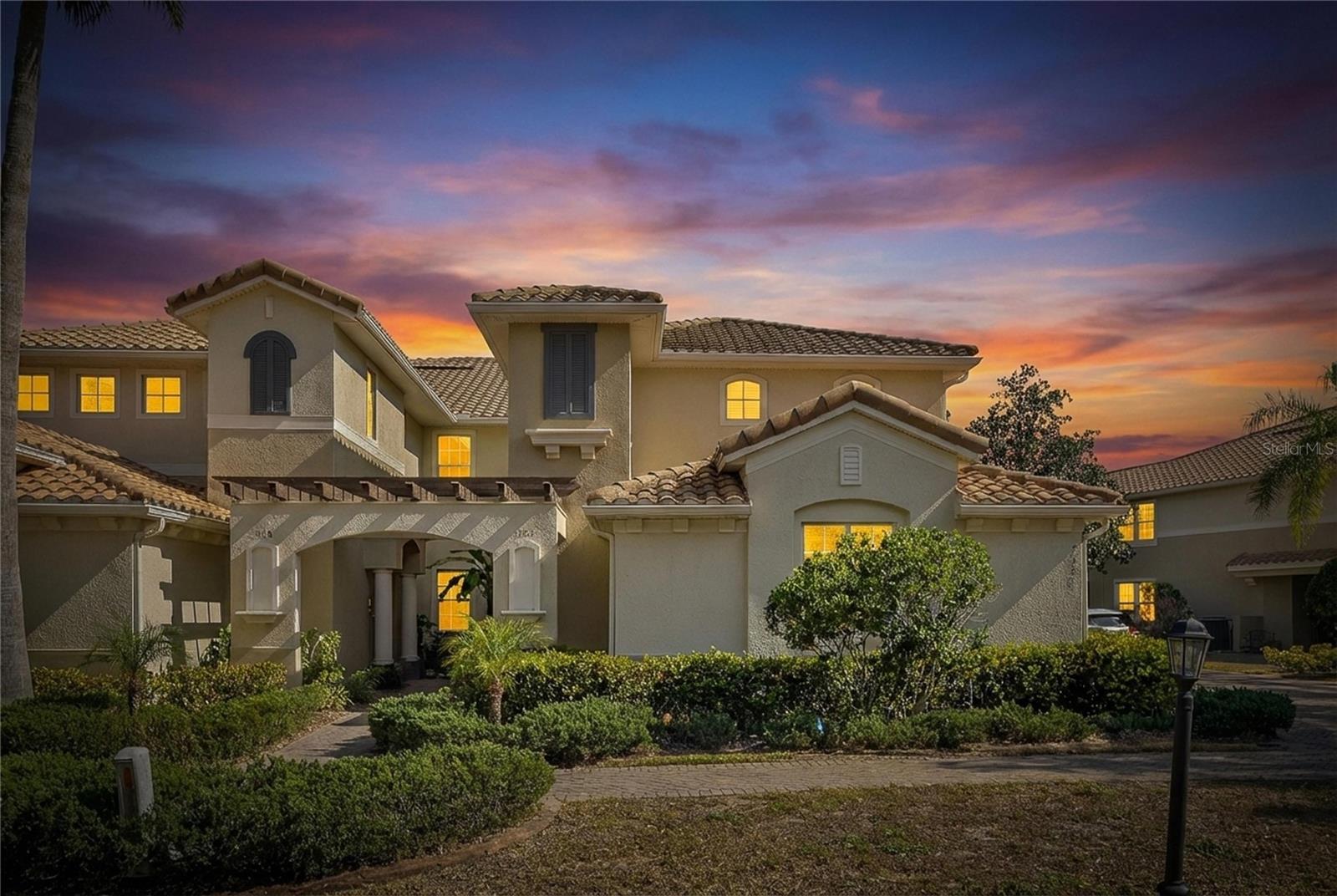 Photo of 1420 EMERALD DUNES DRIVE SUN CITY CENTER FL 33573