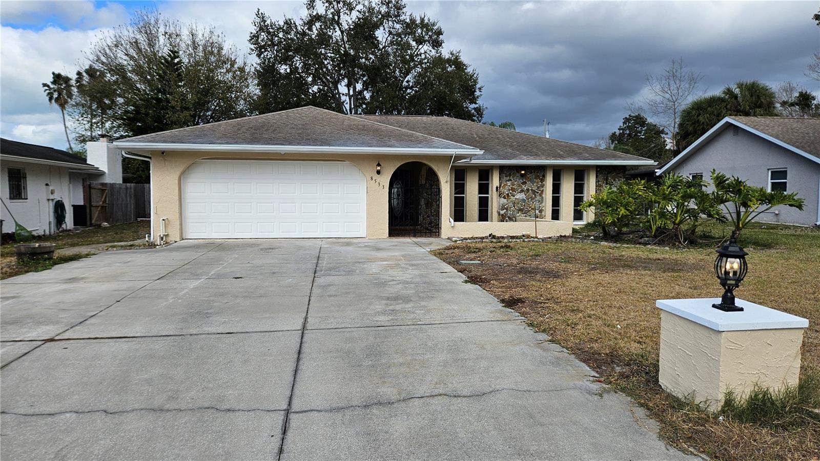Photo of 8533 VIVA VIA DRIVE HUDSON FL 34667