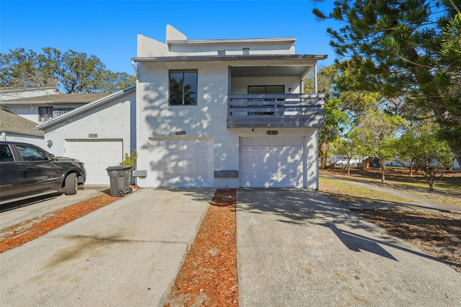Photo of 1318 MOUNTAINVIEW TAMPA FL 33612