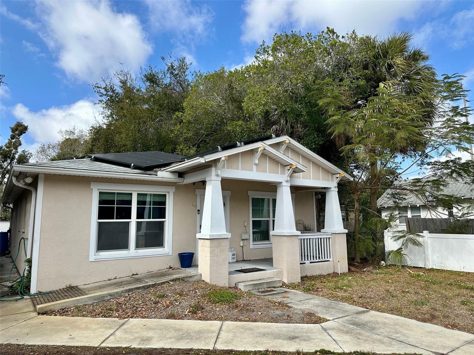Photo of 1121 DR MARTIN LUTHER KING JR STREET ST PETERSBURG FL 33705
