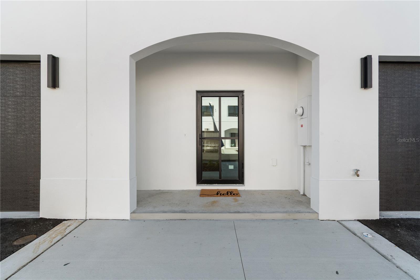 Photo of 4342 CAMBIO GARDENS COURT TAMPA FL 33610