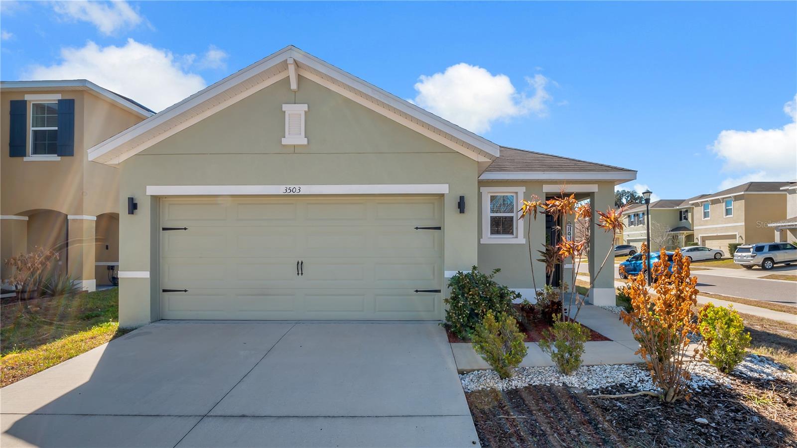 Photo of 3503 DIAMOND LEAF COURT VALRICO FL 33594