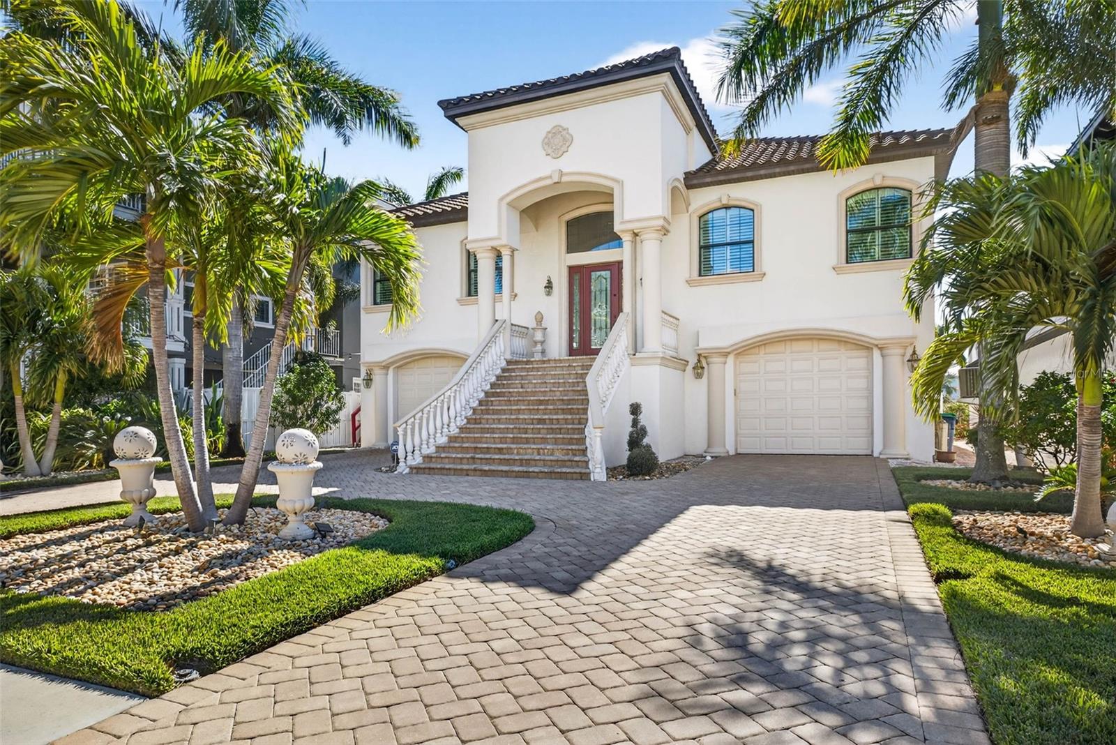Photo of 105 WIMBLEDON COURT REDINGTON SHORES FL 33708