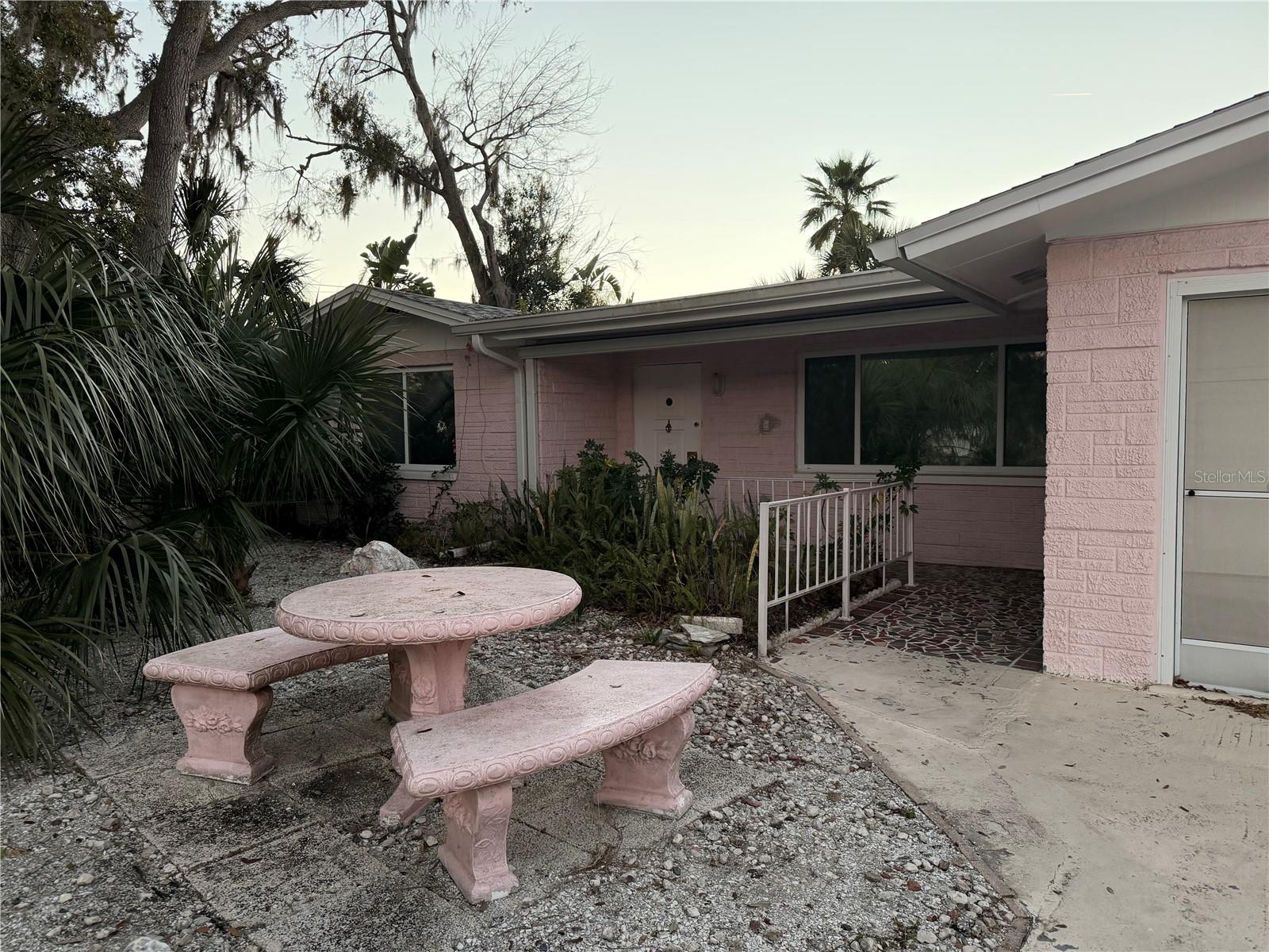 Photo of 7127 PENINSULAR DRIVE NEW PORT RICHEY FL 34652