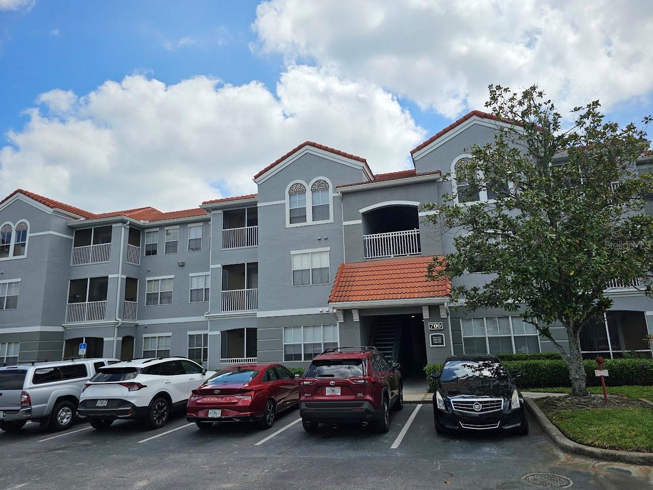 Photo of 18001 RICHMOND PLACE DRIVE #716 TAMPA FL 33647