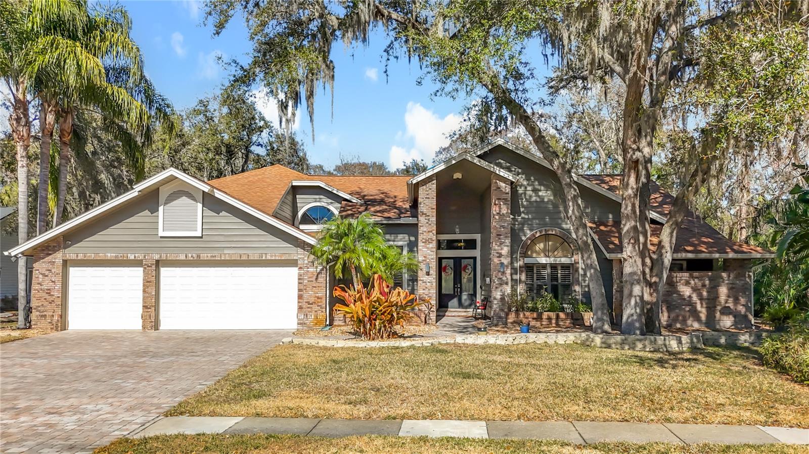 Photo of 50 WILLOWOOD LANE OLDSMAR FL 34677