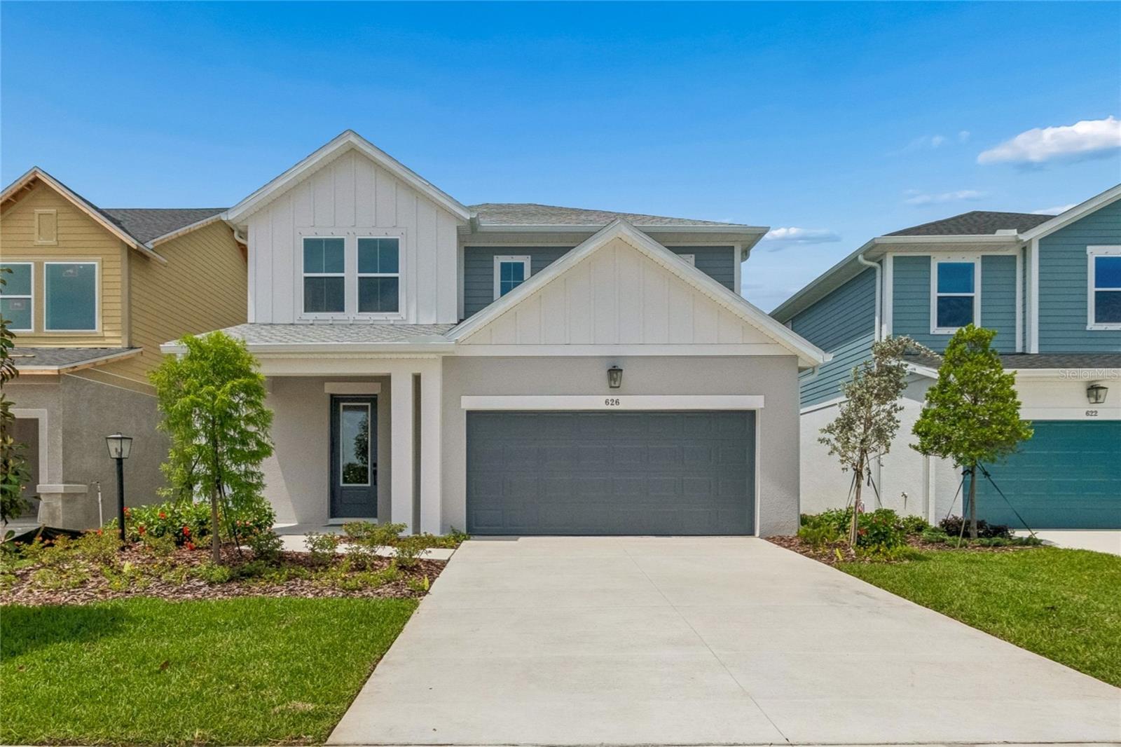 Photo of 626 KINGSWOOD COURT BRADENTON FL 34212