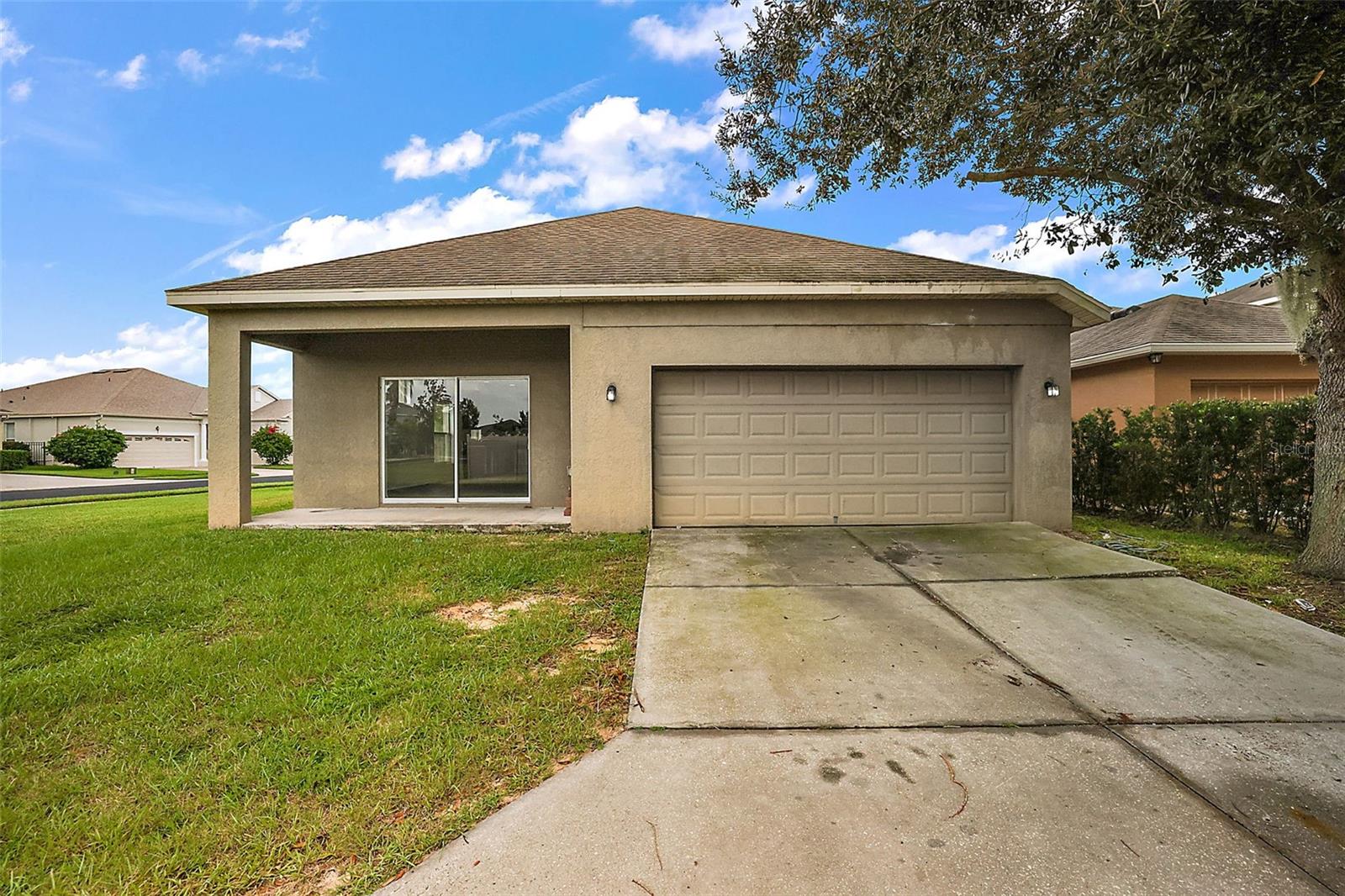 Photo of 401 GRASSY KEY WAY GROVELAND FL 34736