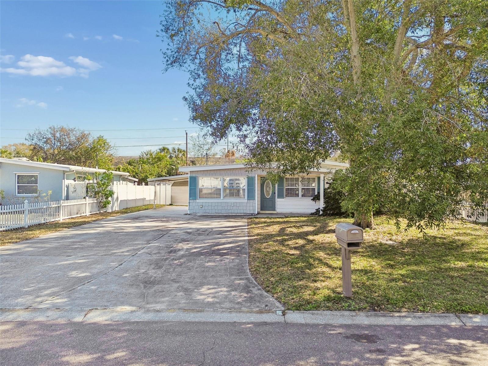 Photo of 255 WERTZ DRIVE LARGO FL 33771