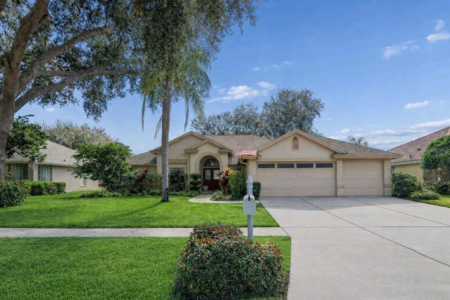 Photo of 16711 LONGLEAT DRIVE LUTZ FL 33549