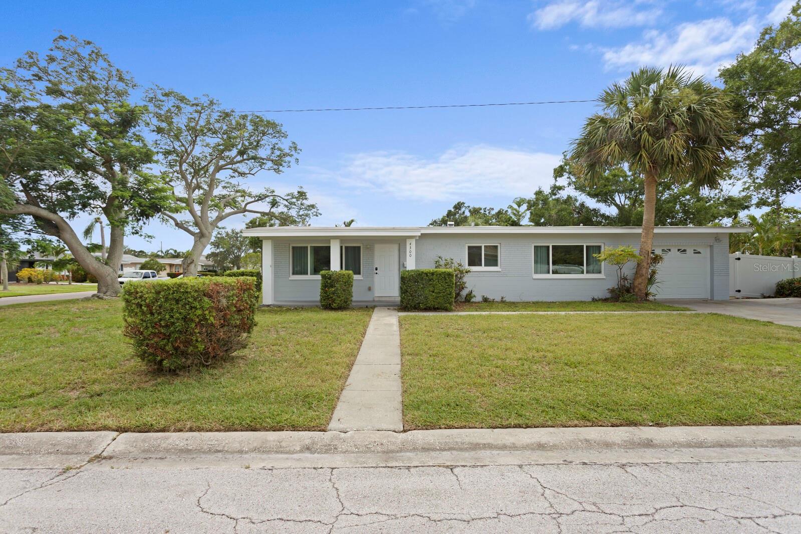 Photo of 4300 MAPLE STREET ST PETERSBURG FL 33703