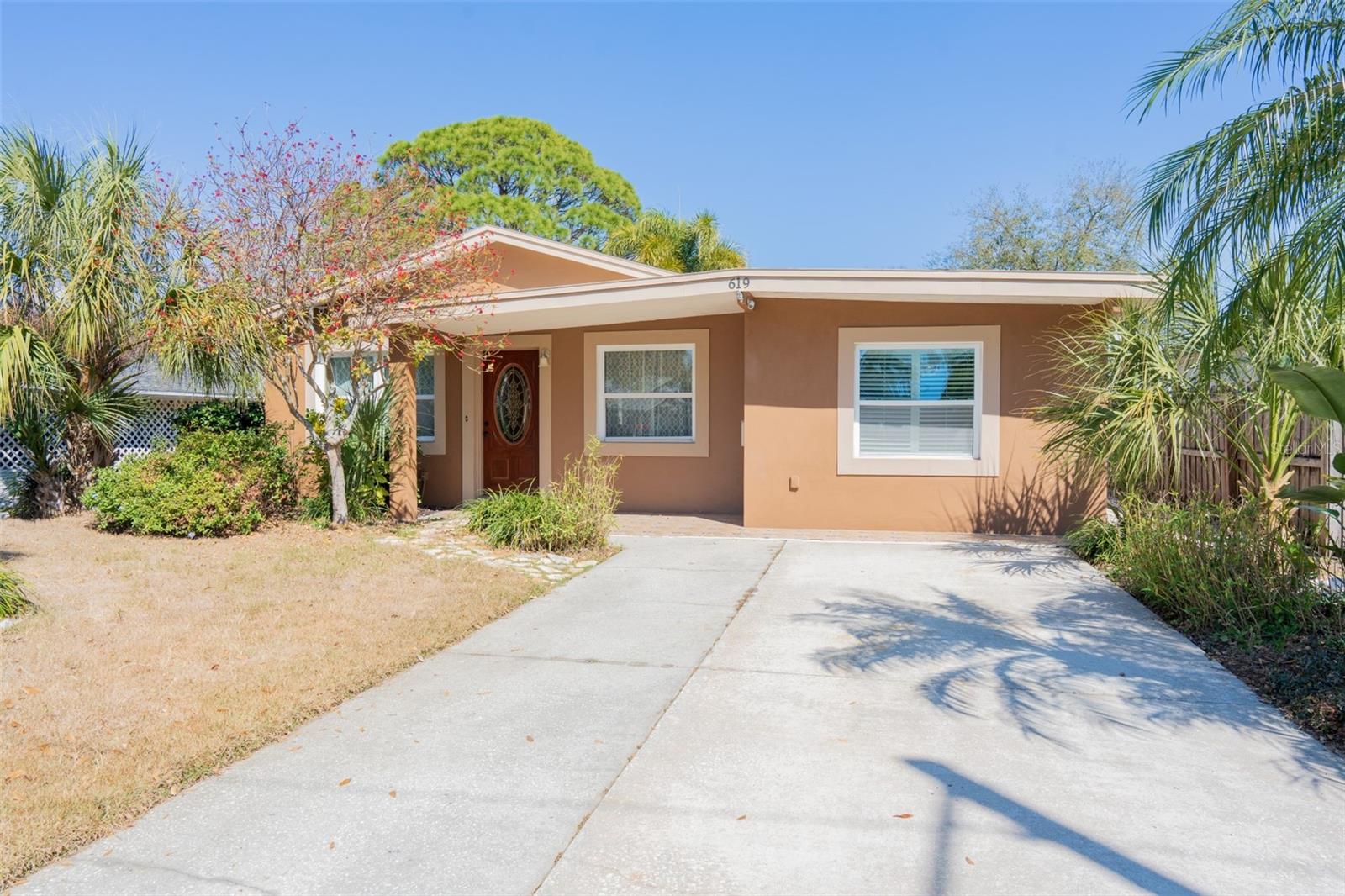 Photo of 619 GARLAND STREET ST PETERSBURG FL 33703