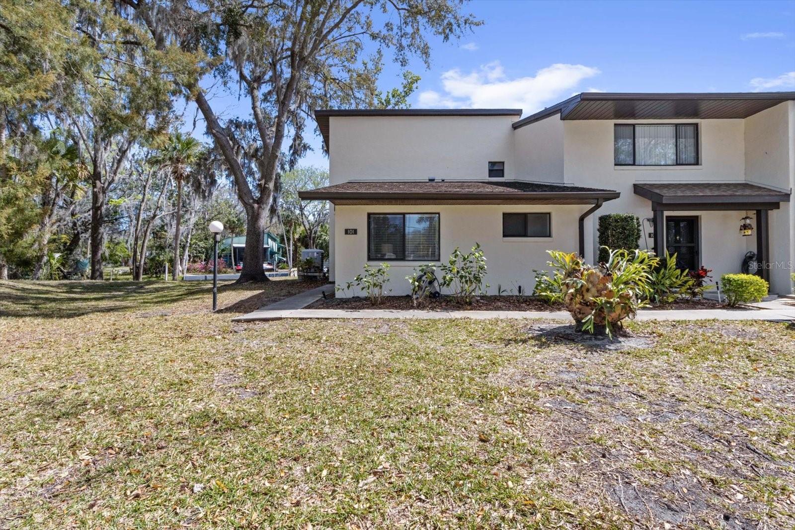 Photo of 1637 SE PARADISE CIRCLE #101 CRYSTAL RIVER FL 34429