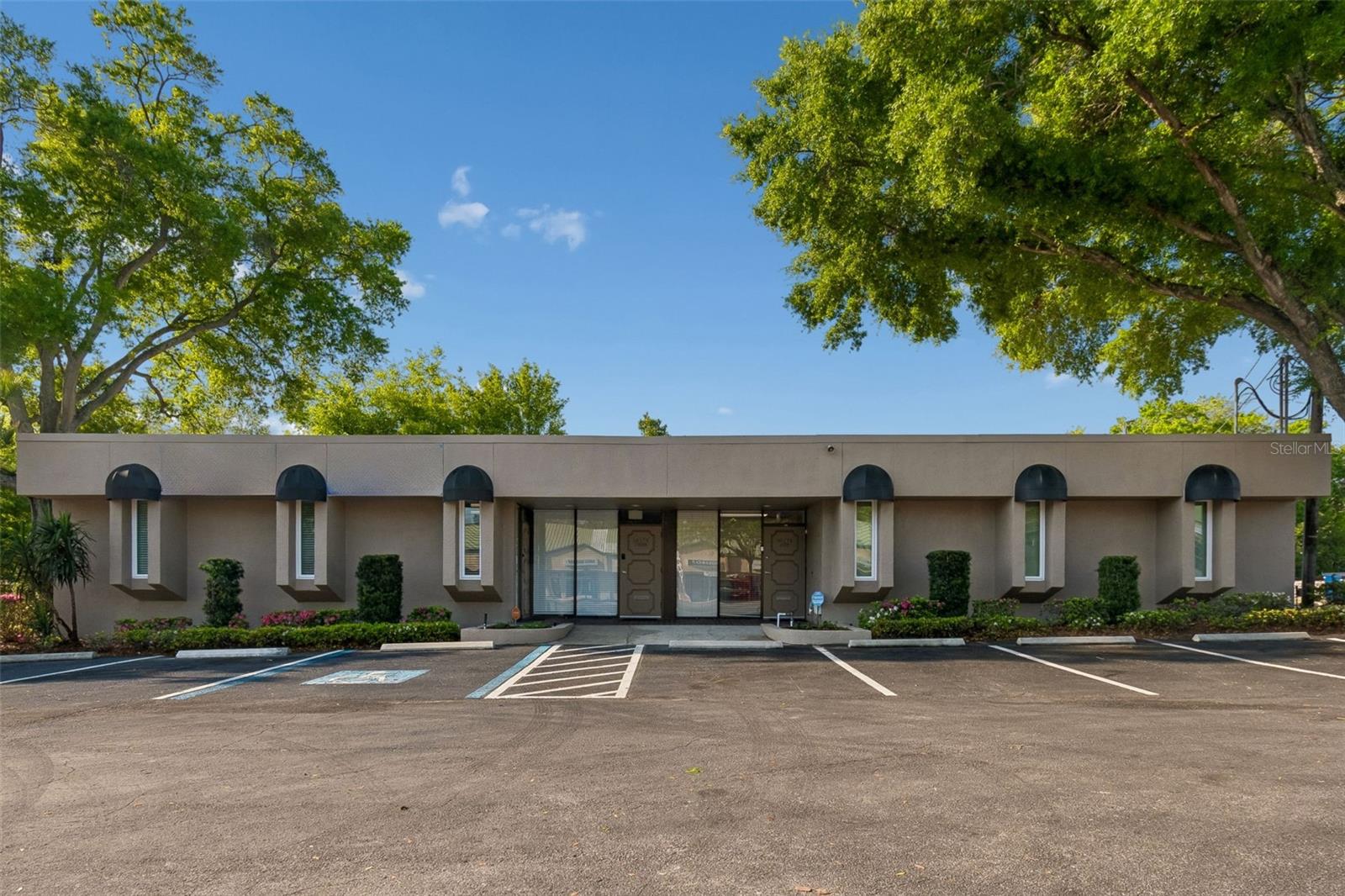 Photo of 1046 W BUSCH BOULEVARD #100 TAMPA FL 33612