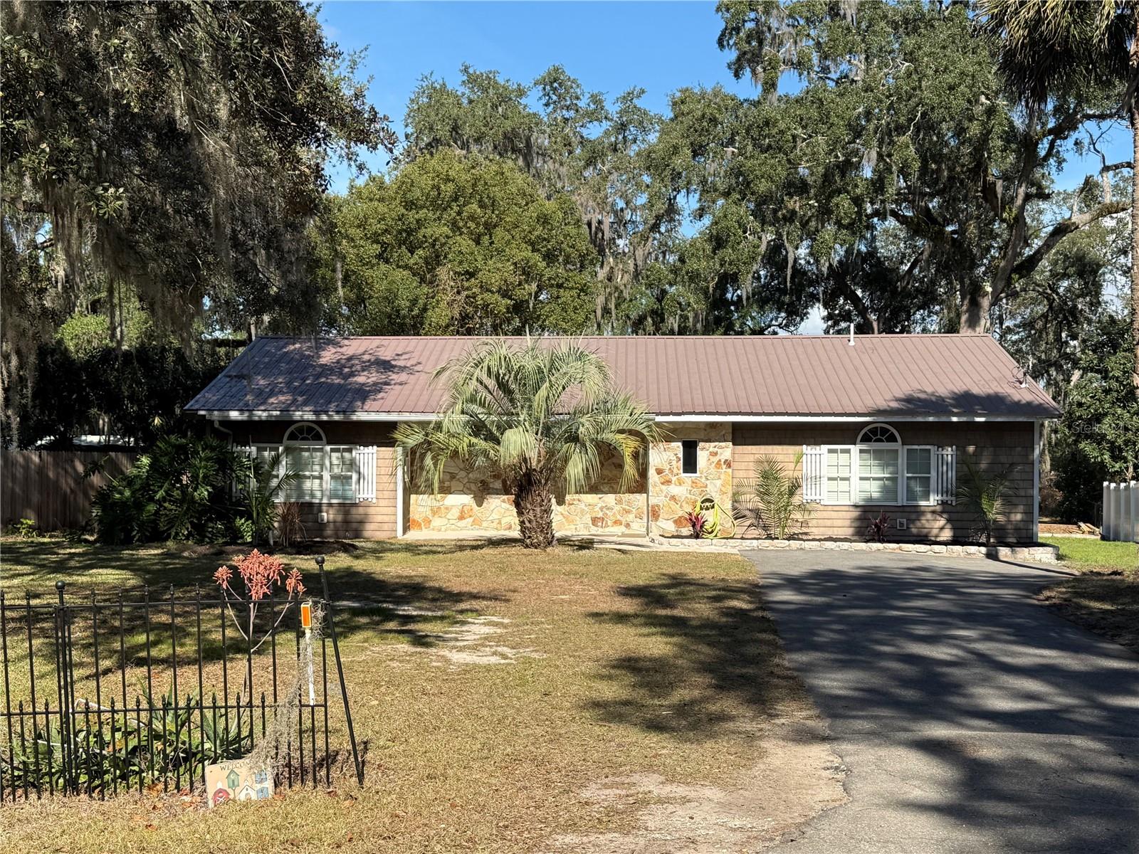 Photo of 1762 SE 164TH CIRCLE OCKLAWAHA FL 32179