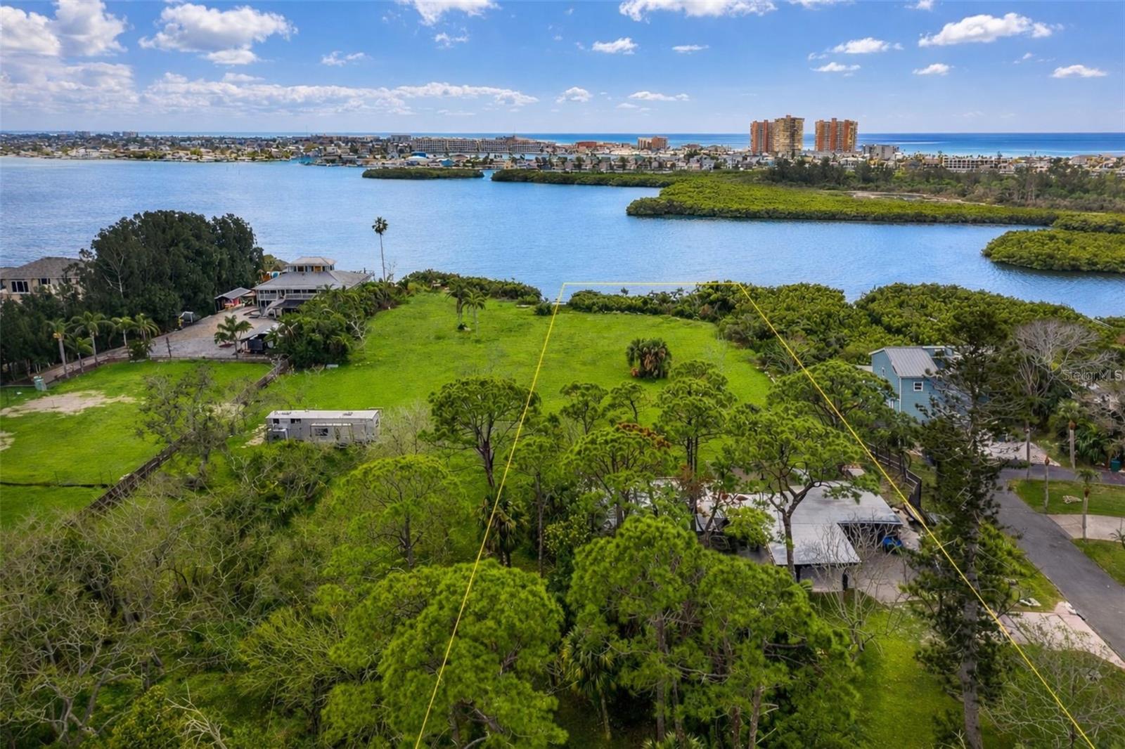Photo of 13798 74TH AVENUE SEMINOLE FL 33776