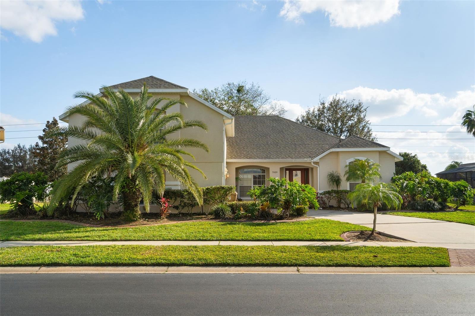Photo of 7939 SEA PEARL CIRCLE KISSIMMEE FL 34747