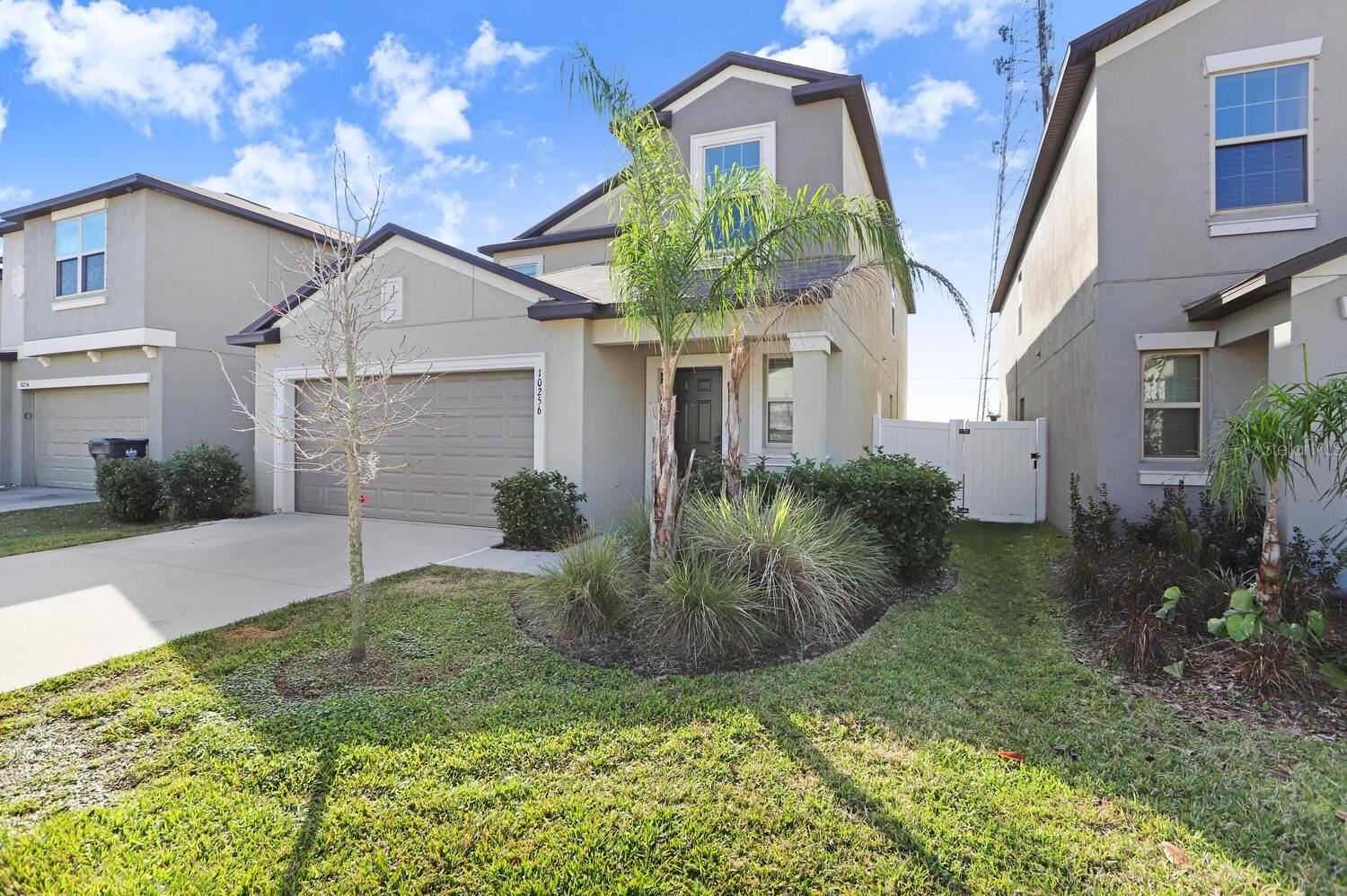 Photo of 10256 CARLOWAY HILLS DRIVE WIMAUMA FL 33598