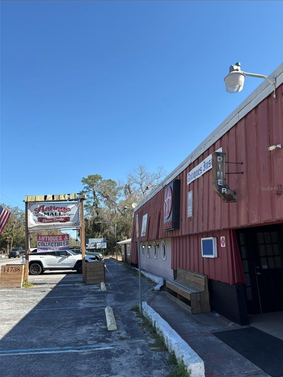 Photo of 11738 BROAD STREET BROOKSVILLE FL 34601