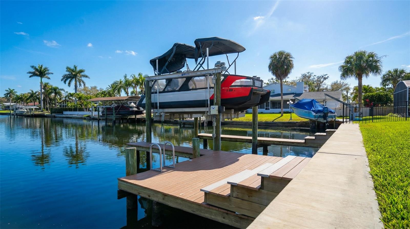 Photo of 3904 DANA SHORES DRIVE TAMPA FL 33634