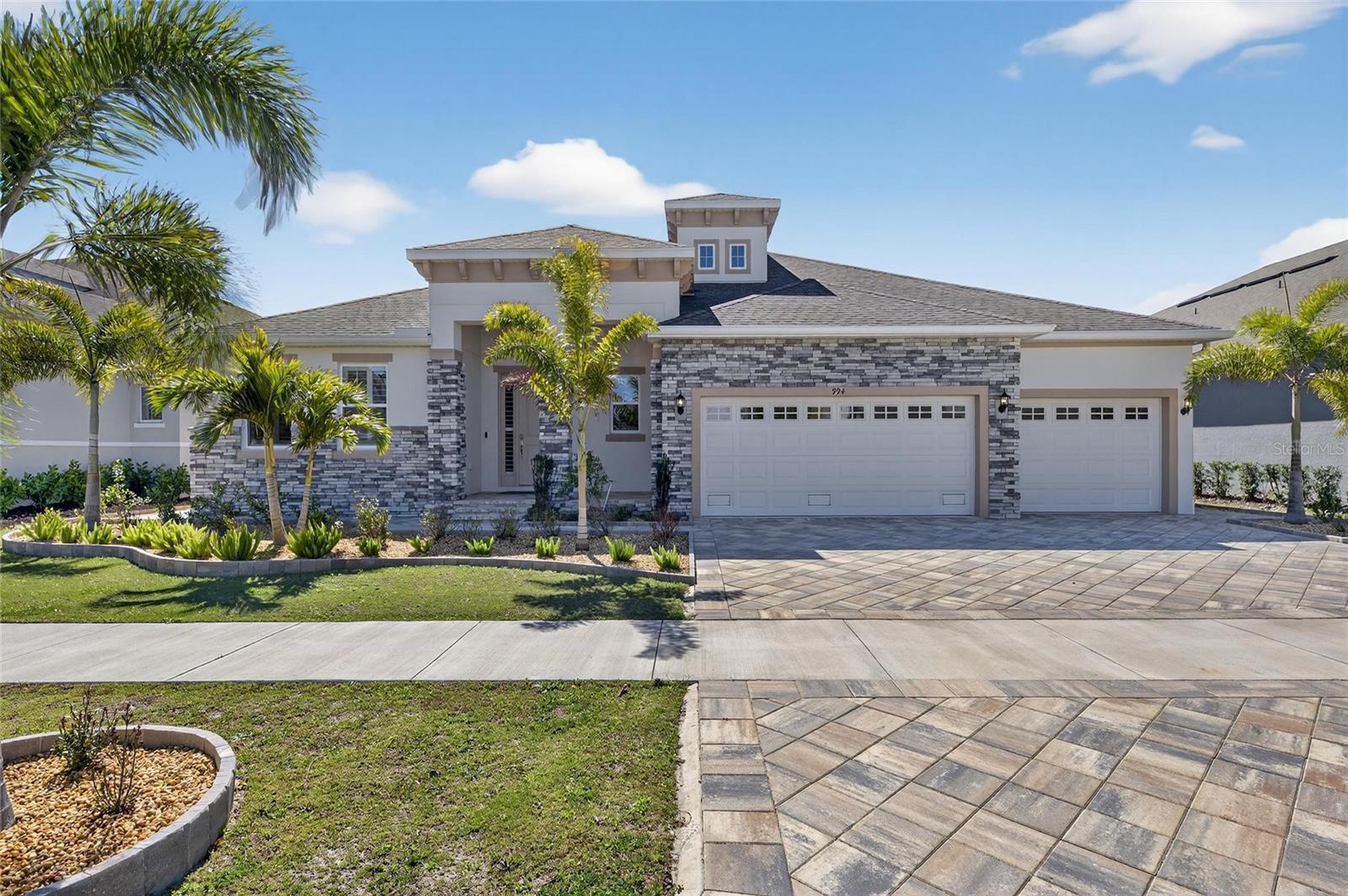 Photo of 994 SIGNET DRIVE APOLLO BEACH FL 33572