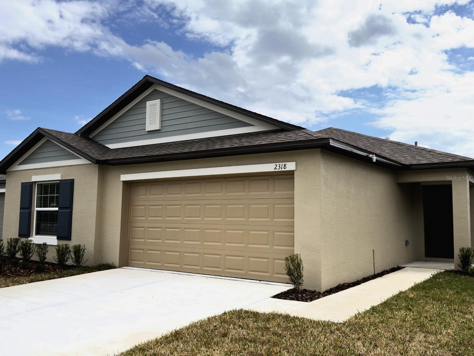 Photo of 2318 ALLIUM ROSEUM LANE PLANT CITY FL 33565