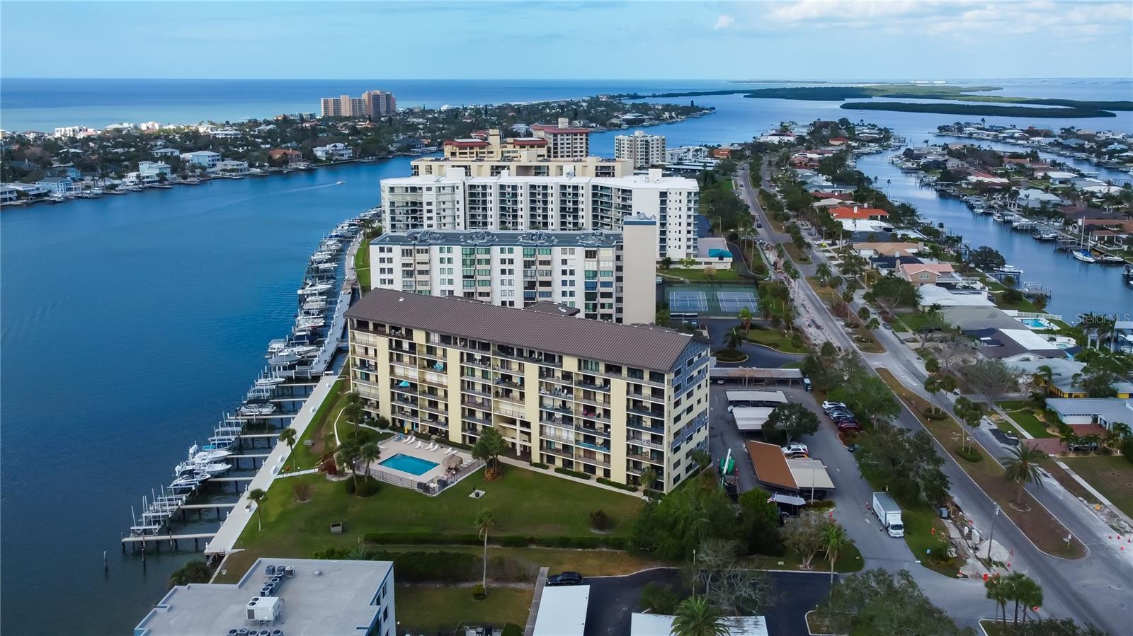 Photo of 650 ISLAND WAY #206 CLEARWATER BEACH FL 33767
