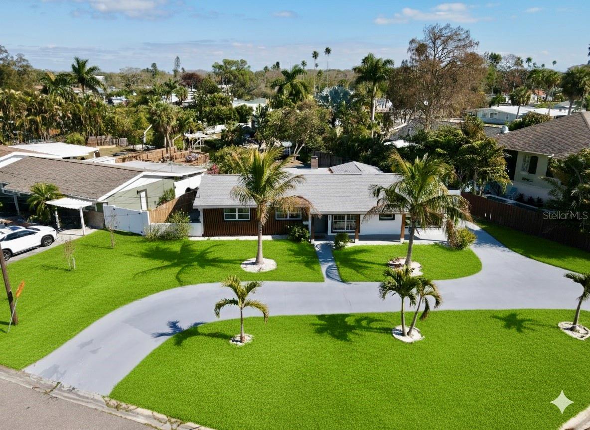 Photo of 1500 CARSON CIRCLE ST PETERSBURG FL 33703