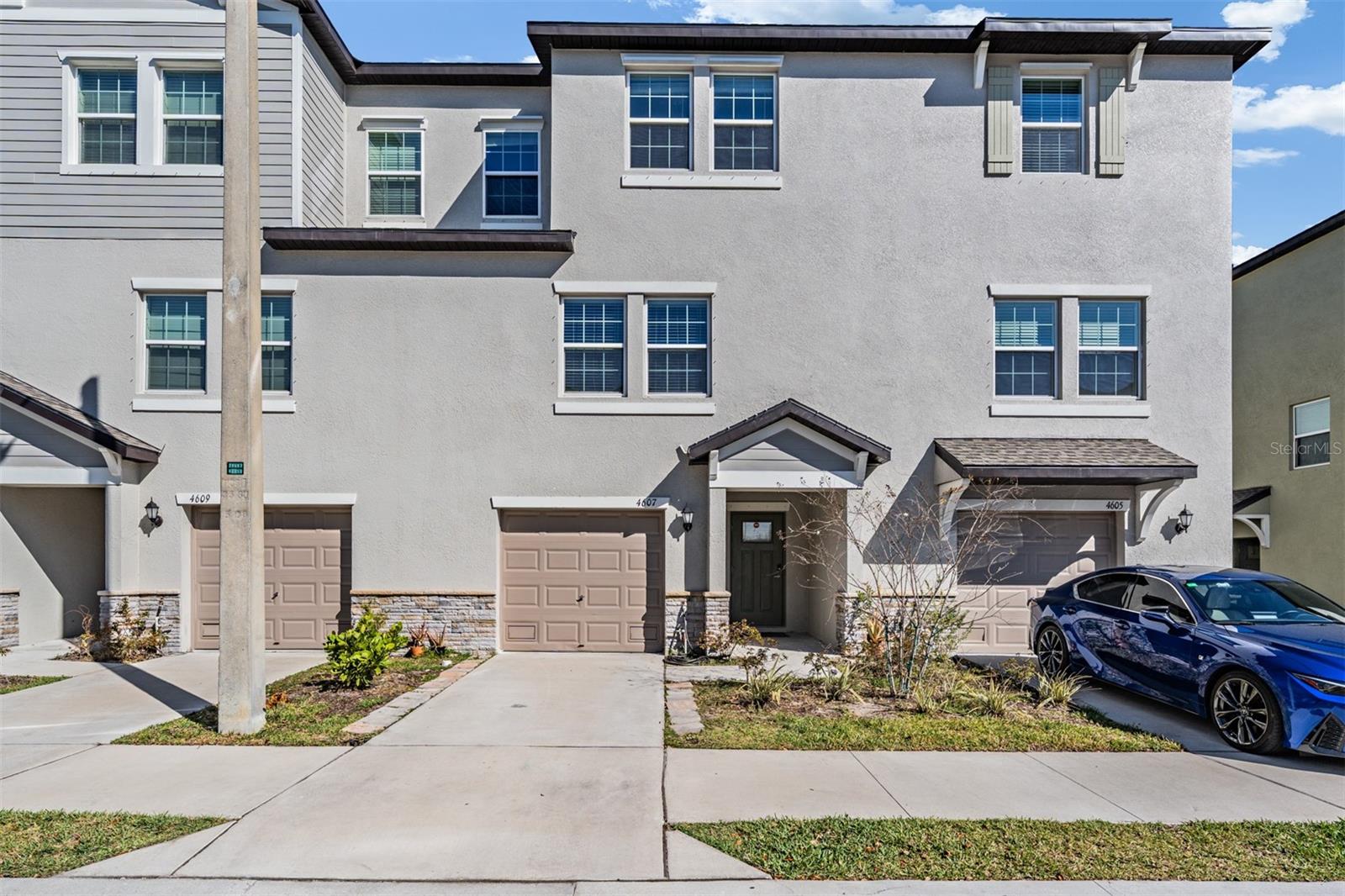 Photo of 4607 TUSCAN LOON DRIVE TAMPA FL 33619