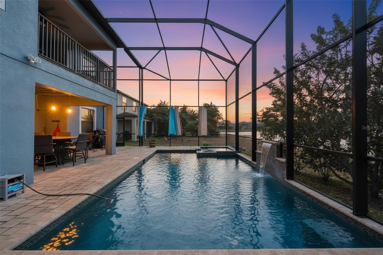 Photo of 10039 SMARTY JONES DRIVE RUSKIN FL 33573