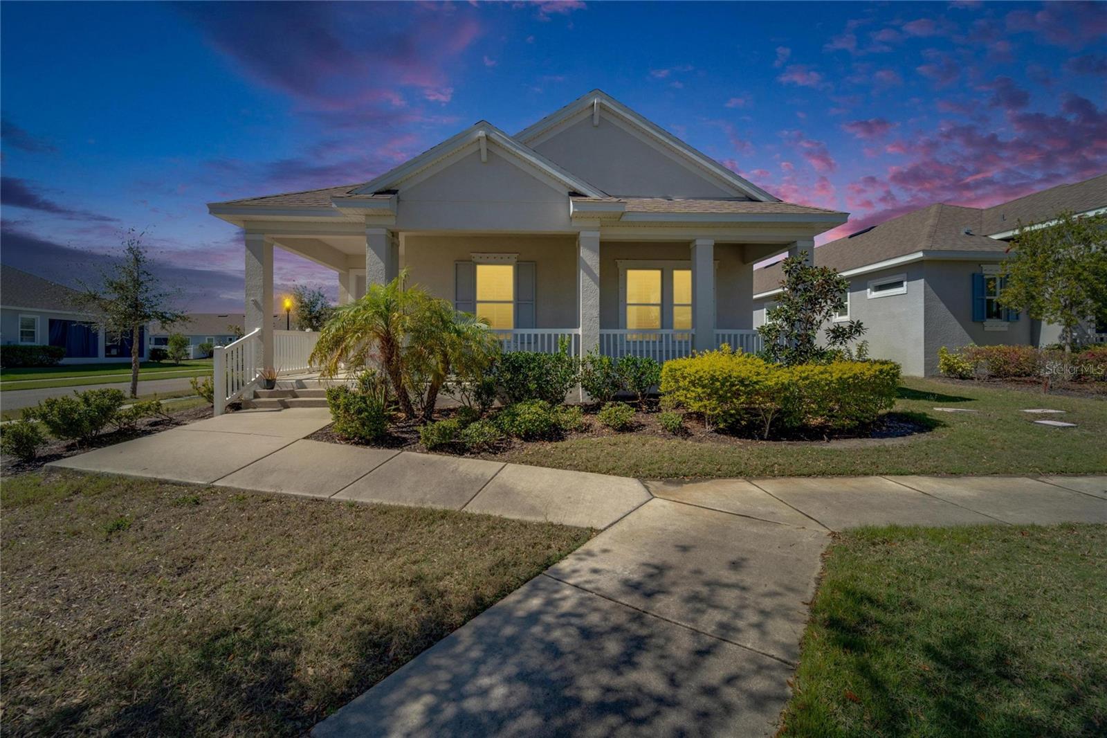 Photo of 729 WINTERSIDE DRIVE APOLLO BEACH FL 33572