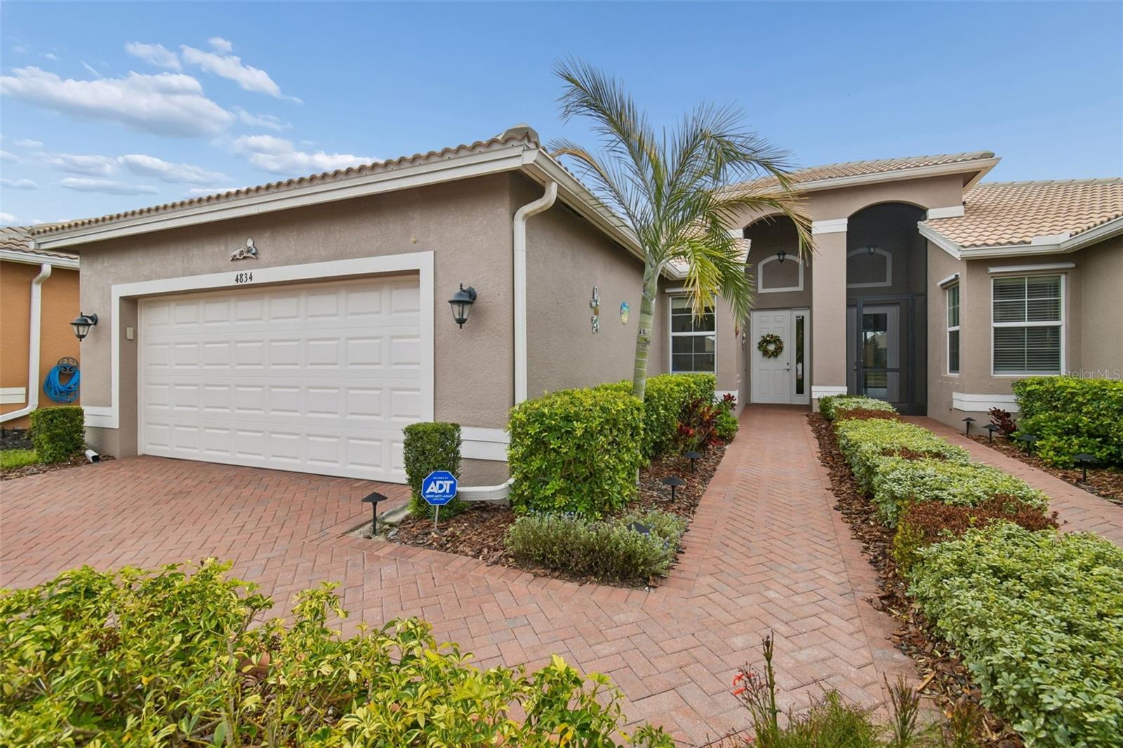 Photo of 4834 MARBLE SPRINGS CIRCLE WIMAUMA FL 33598