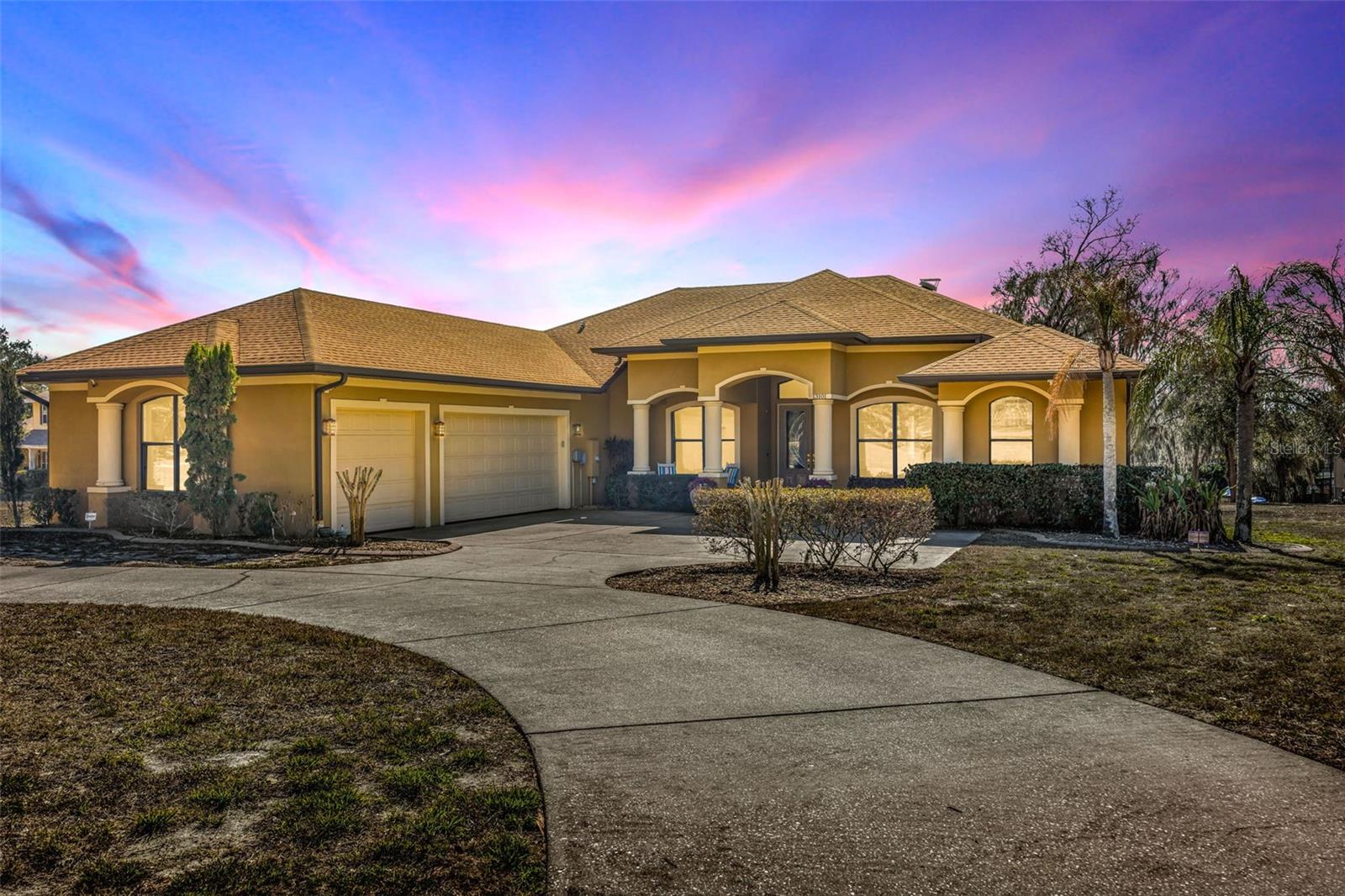 Photo of 13101 SHADOW RUN BOULEVARD RIVERVIEW FL 33569